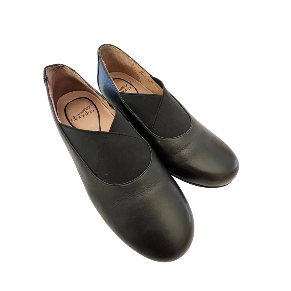 Dansko Ann Leather Round‎ Toe Flats 37